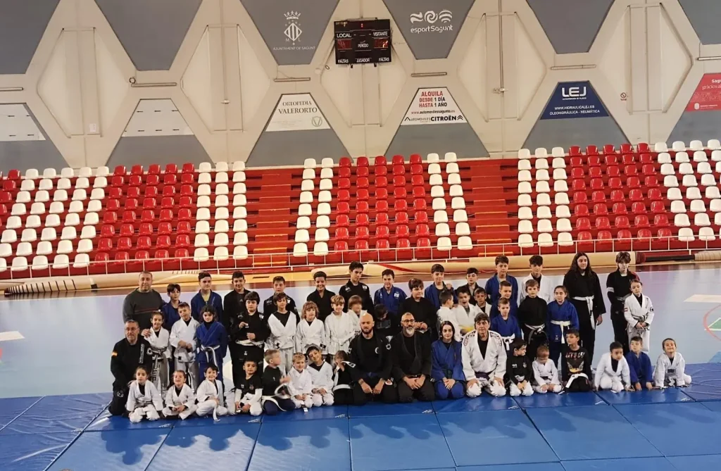 LUCHA: CONCENTRACIONES LOCAL, NACIONAL E INTERNACIONAL Y TORNEO DE SAN BLAS (MADRID)