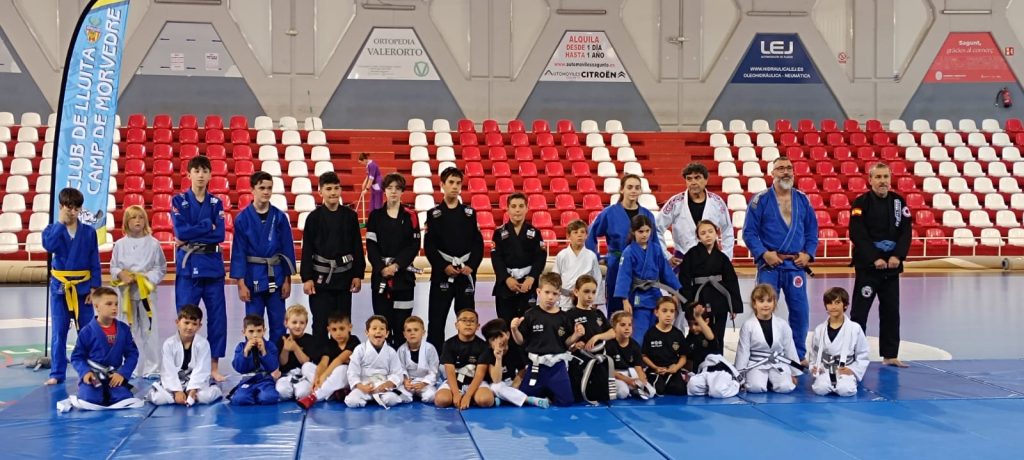 Graduación final módulos LuchaGrappling curso 2025